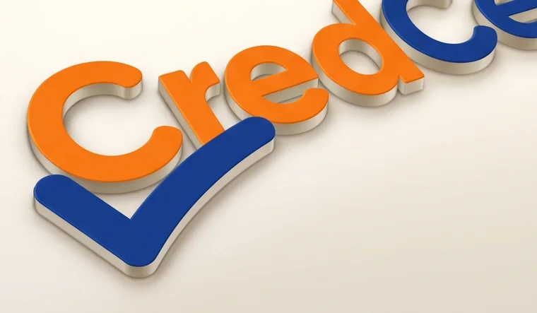 Letras em relevo do letreiro da CredCem